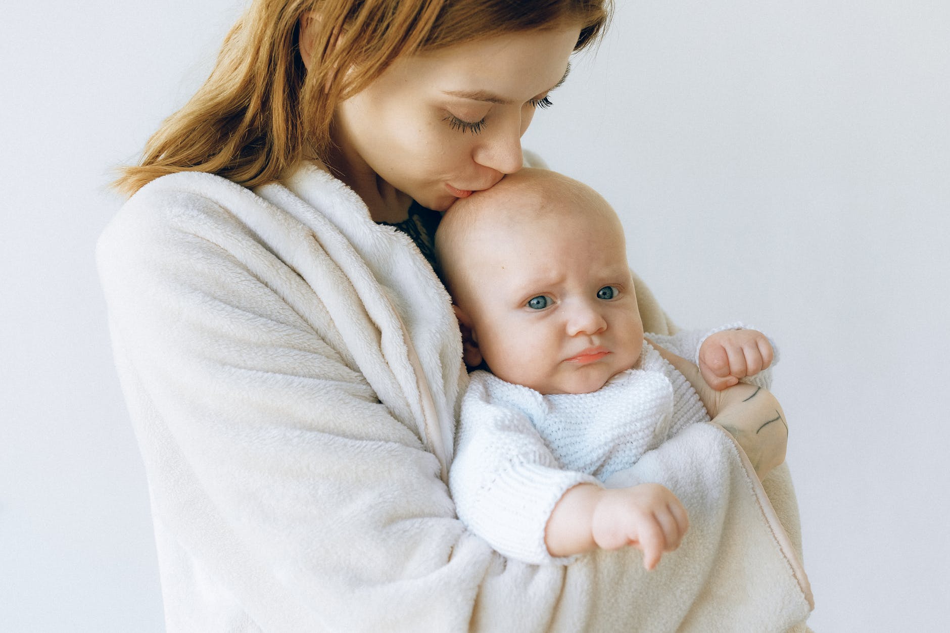 من فوائد الرضاعة الطبيعية لجسم الأم قبل الطفل