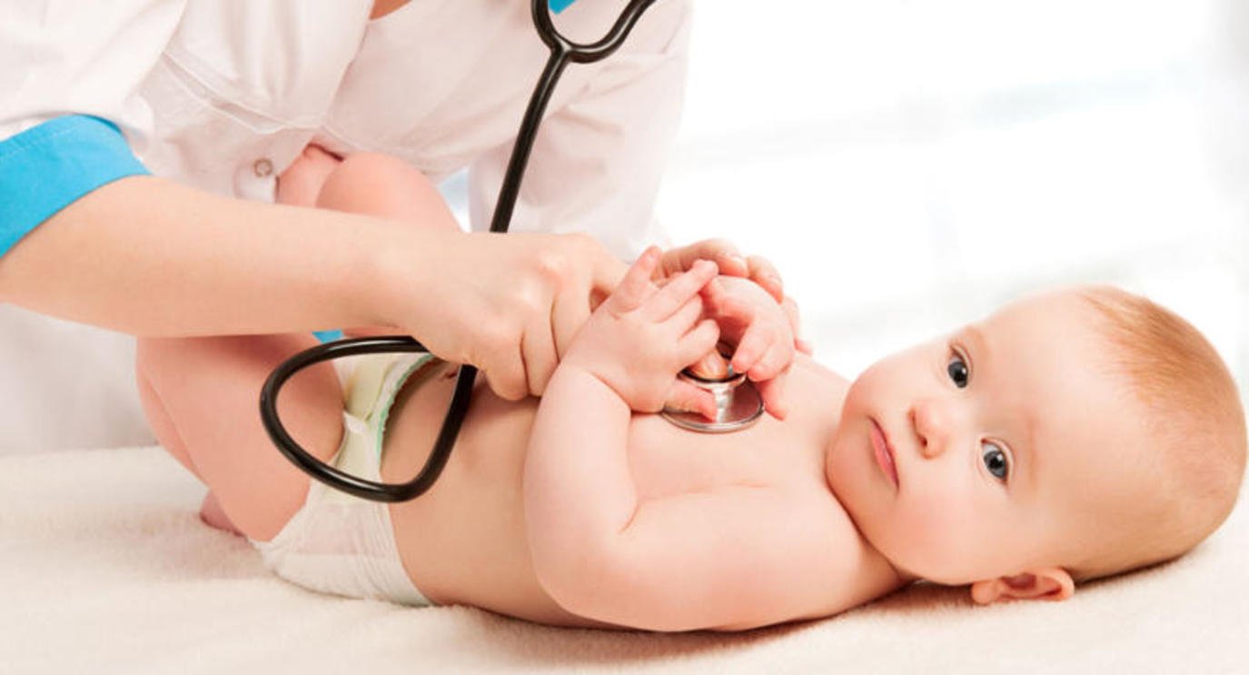 علامات ثقب القلب عند الاطفال الواضحة وأنواعه وعلاجه