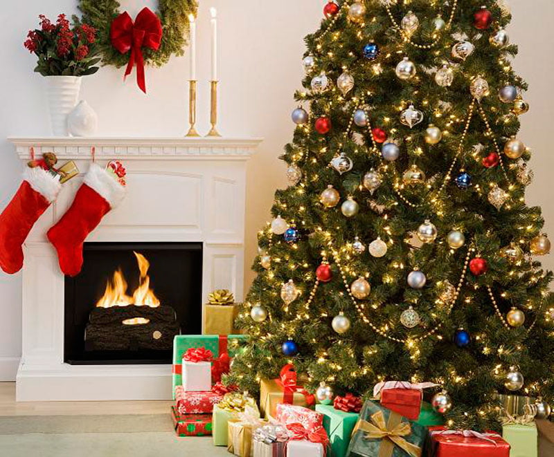 أصل حكاية شجرة الكريسماس مع احتفالات رأس السنة