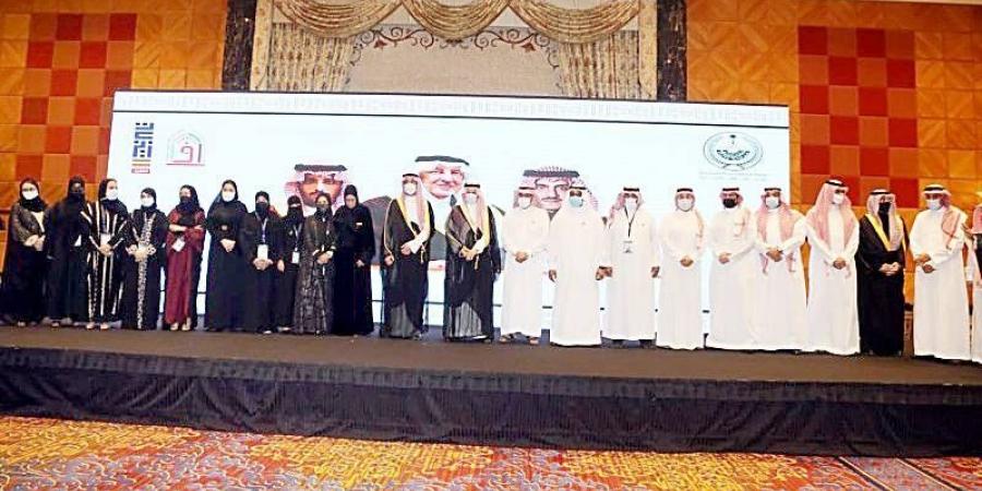 الأمير سعود بن جلوي يكرم الفائزين بجائزة "تعزيز" للعمل التطوعي