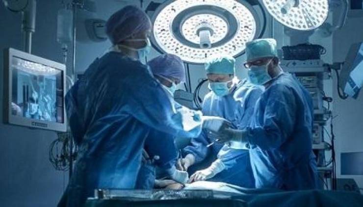 معجزة طبية علي يد الجراح السعودي هاني نجم