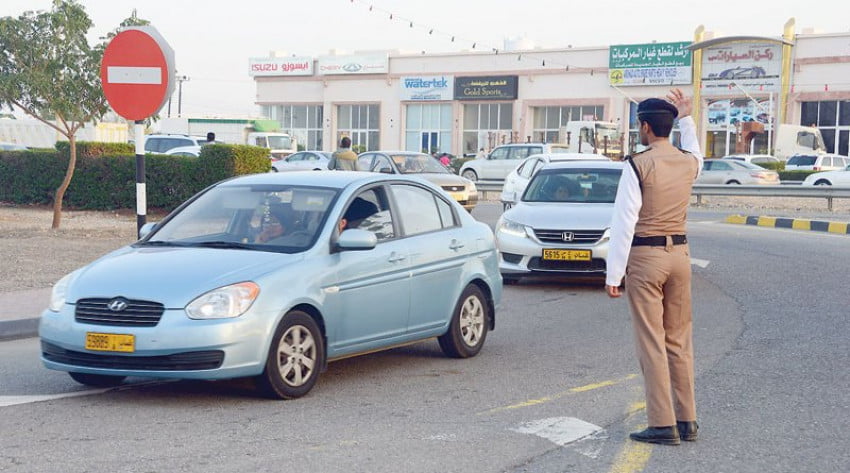 الاستعلام عن المخالفات الشرطة العمانية كيفية دفع مخالفات المرور في عمان