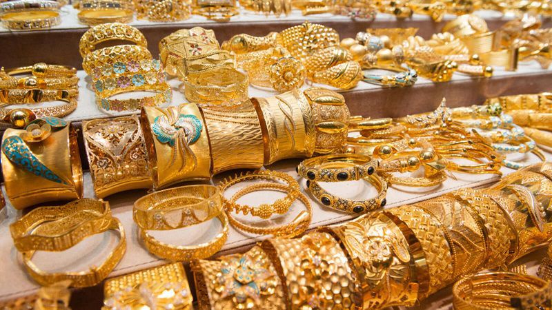 تفسير حلم رؤية شراء الذهب في المنام لابن سيرين والامام الصادق