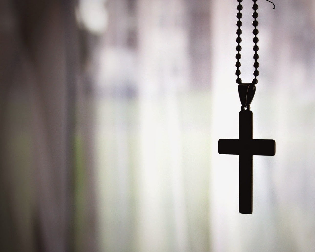 تفسيرات رؤية الصليب في الحلم للمسلم والمسيحي