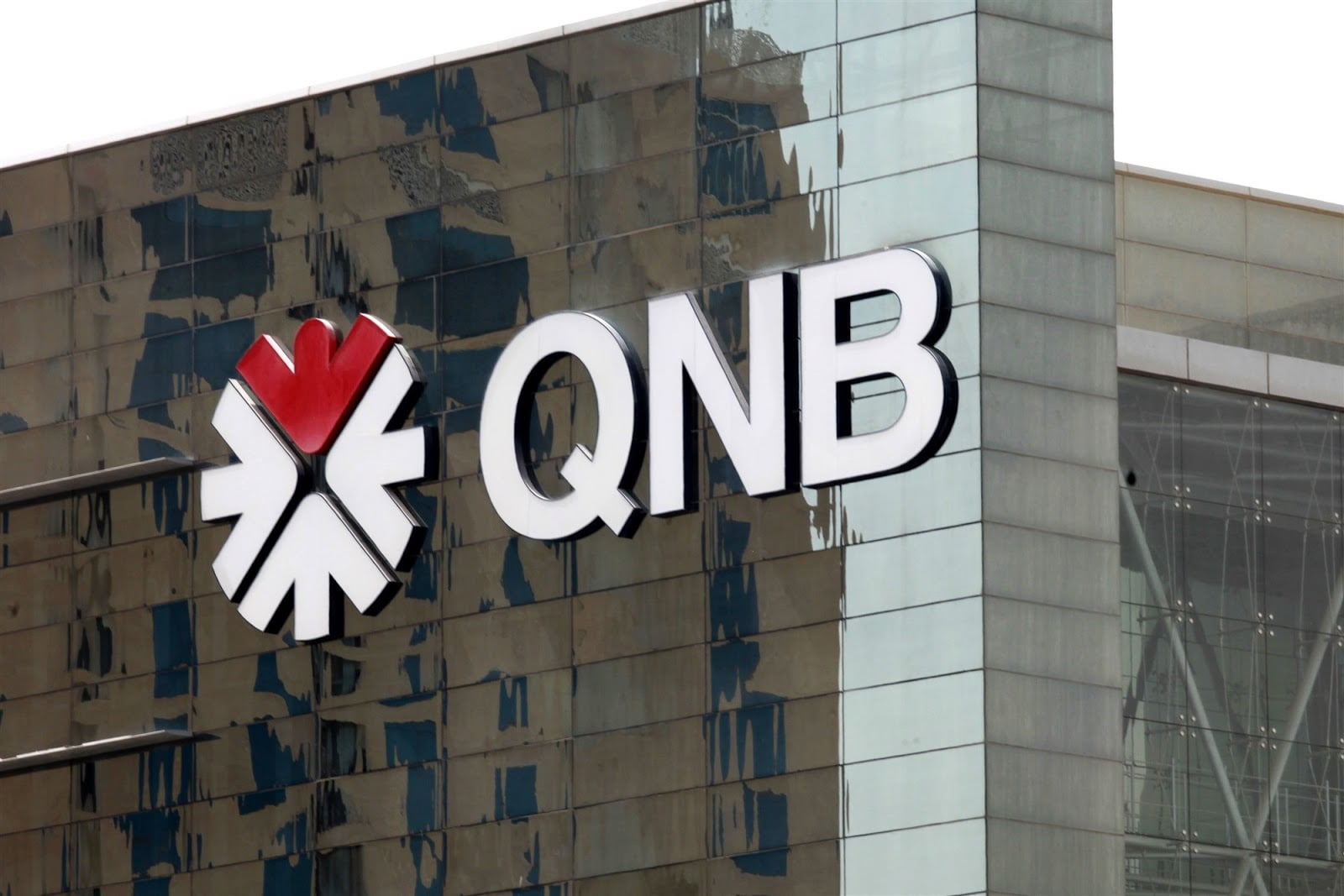 رقم خدمة عملاء بنك قطر الوطني QNB 2021