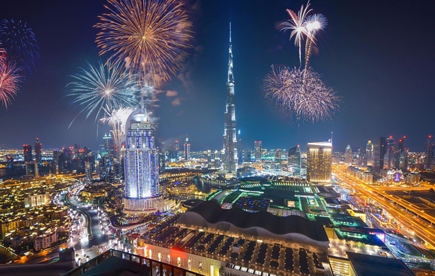 شاهد احتفالات رأس السنة الميلادية في برج خليفة