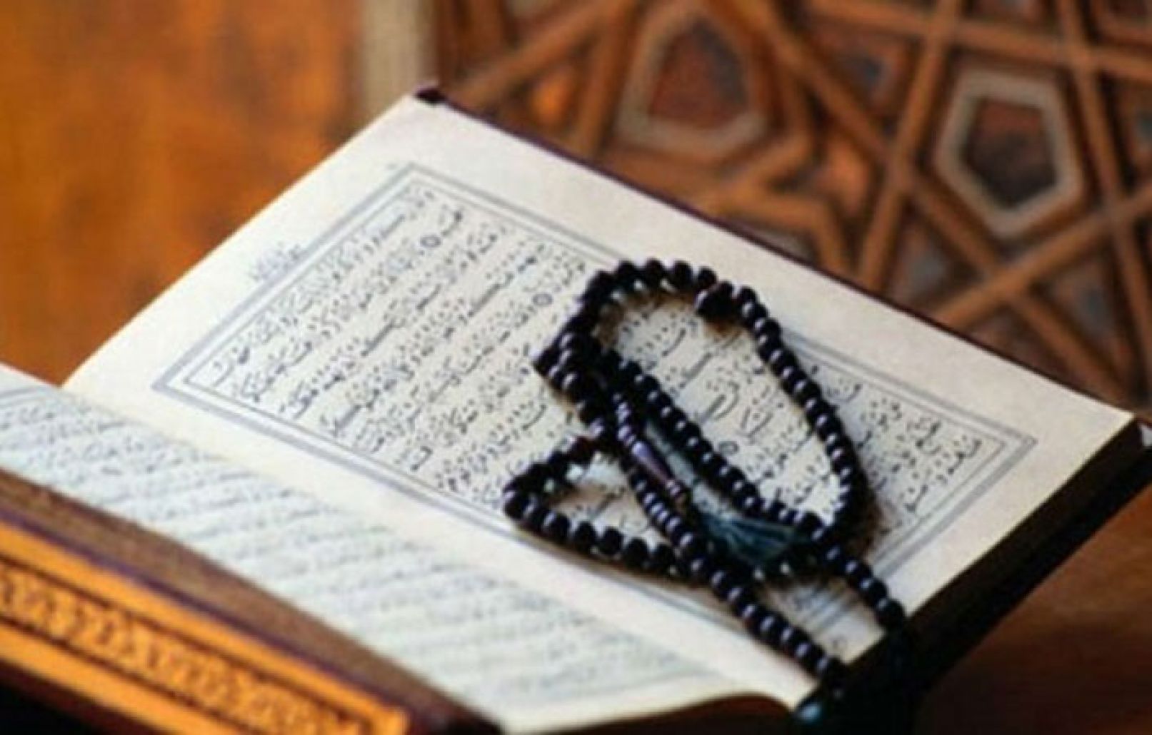 فضل قراءة القرآن في رمضان 2022 ختم القرآن في رمضان وآداب