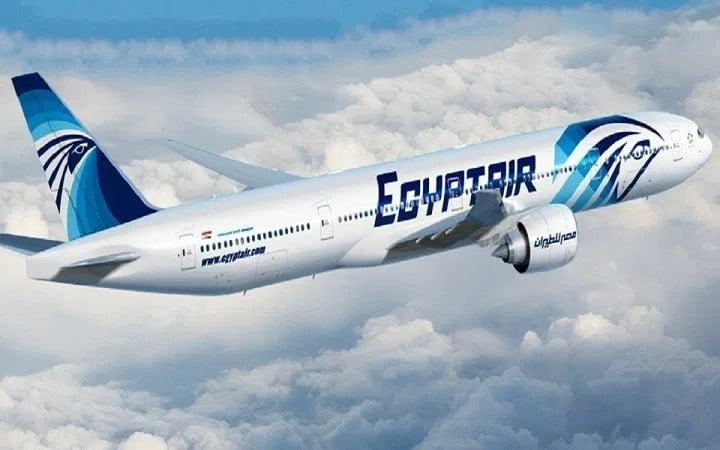 من هو الطيار المصري قائد رحلة لندن