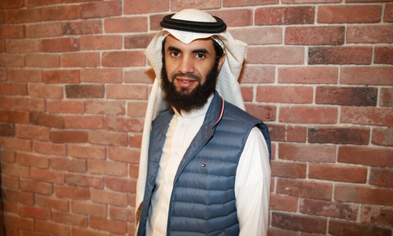 من هو عبدالعزيز بن أحمد الحمادي ويكيبيديا