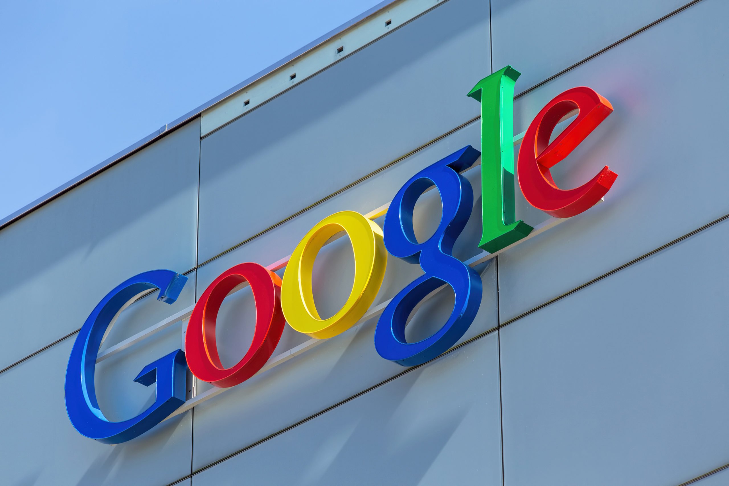 من هو مؤسس جوجل ؟ | ومتى تأسس، وأين يقع مقر جوجل الآن؟