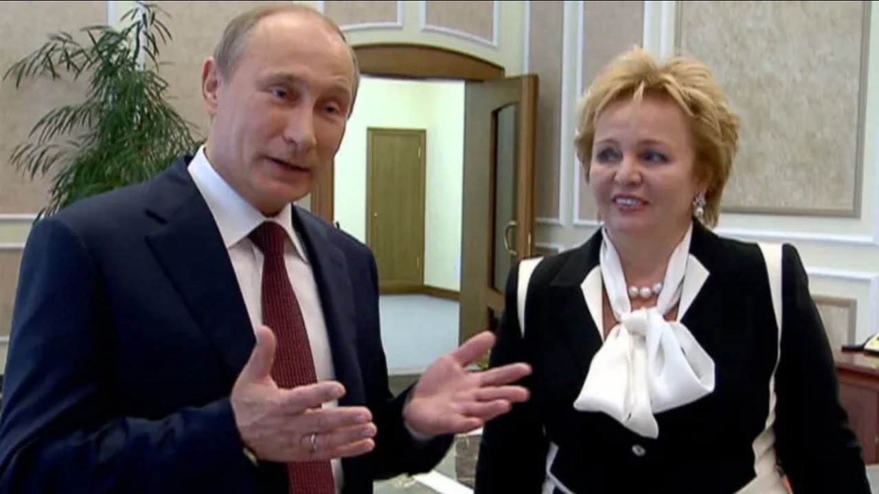 هل سبب طلاق بوتين وزوجته حرب اوكرانيا