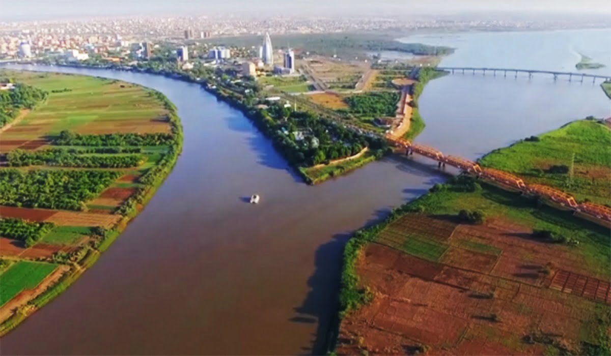من اين ينبع نهر النيل